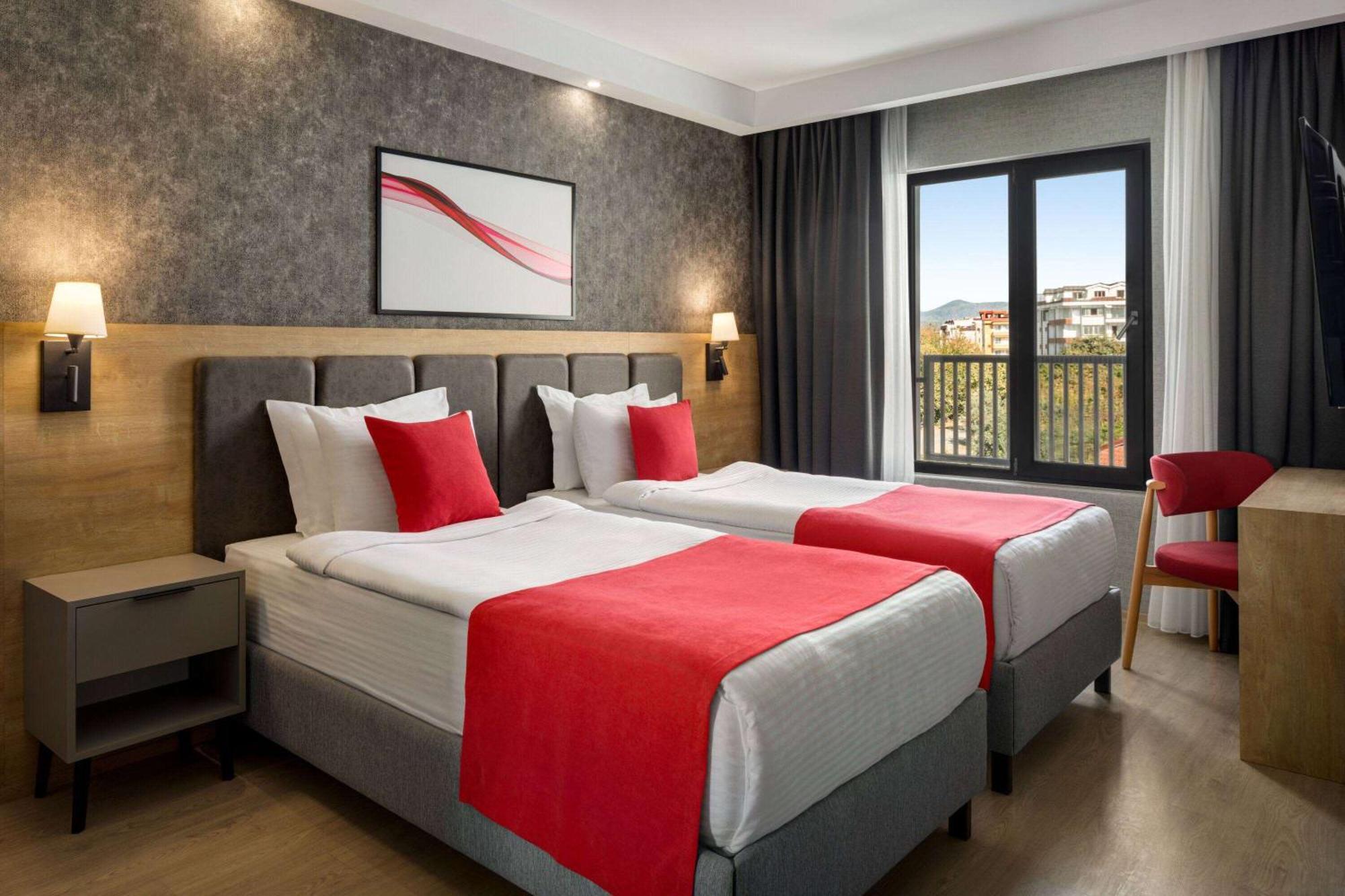 Ramada By Wyndham Dalaman Luaran gambar