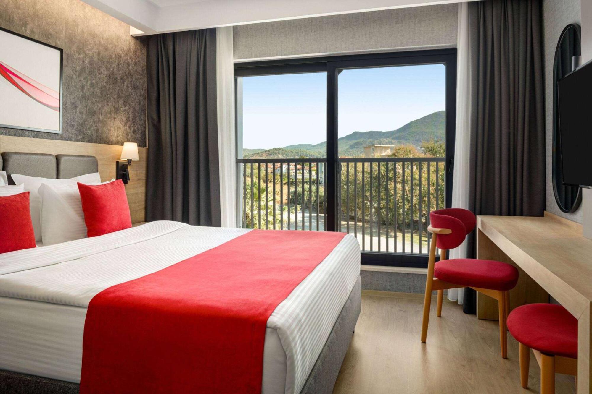 Ramada By Wyndham Dalaman Luaran gambar