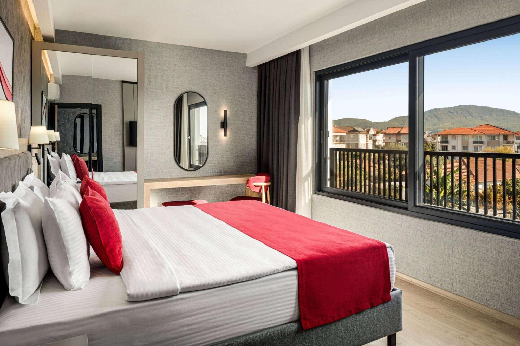 Ramada By Wyndham Dalaman Luaran gambar
