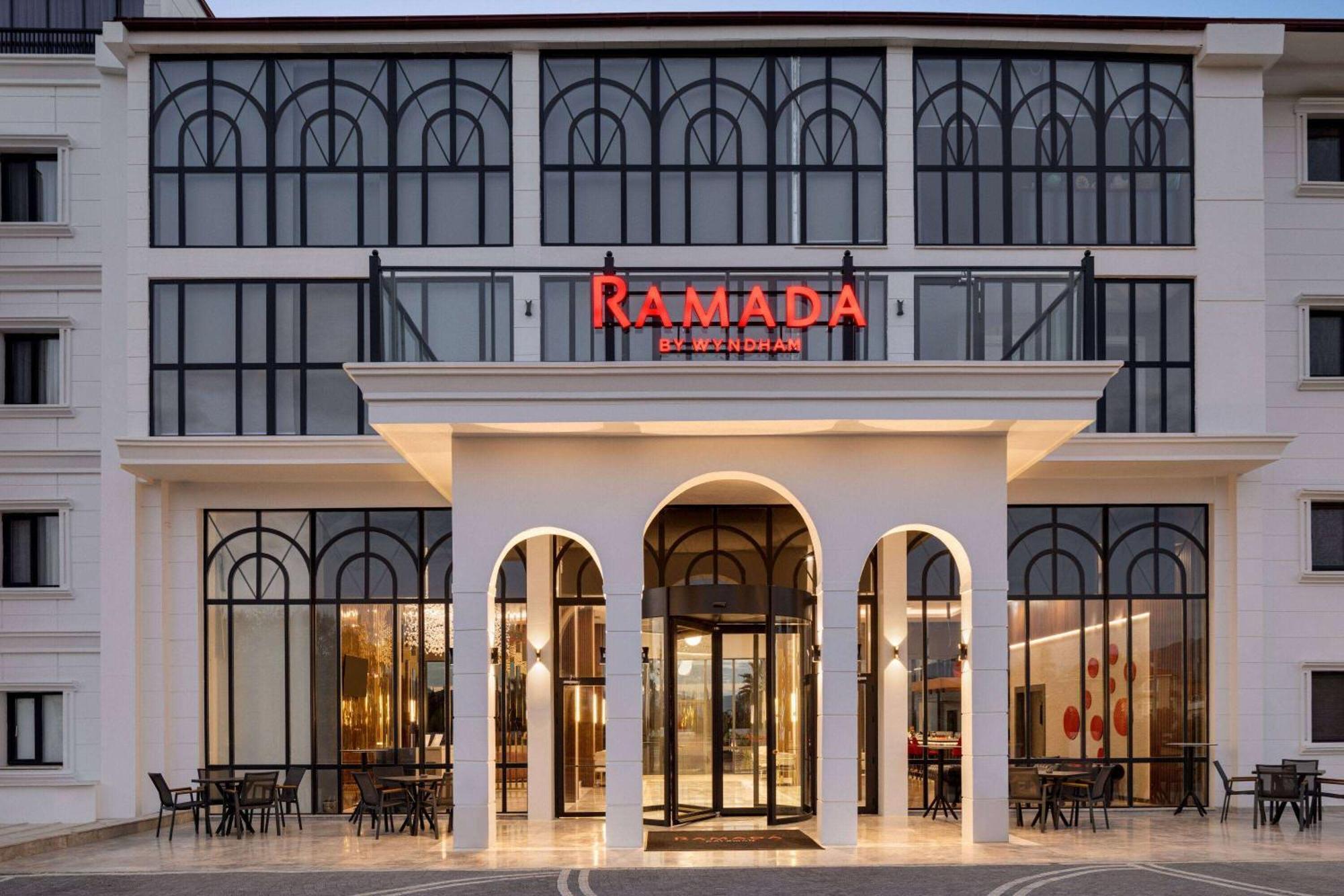 Ramada By Wyndham Dalaman Luaran gambar