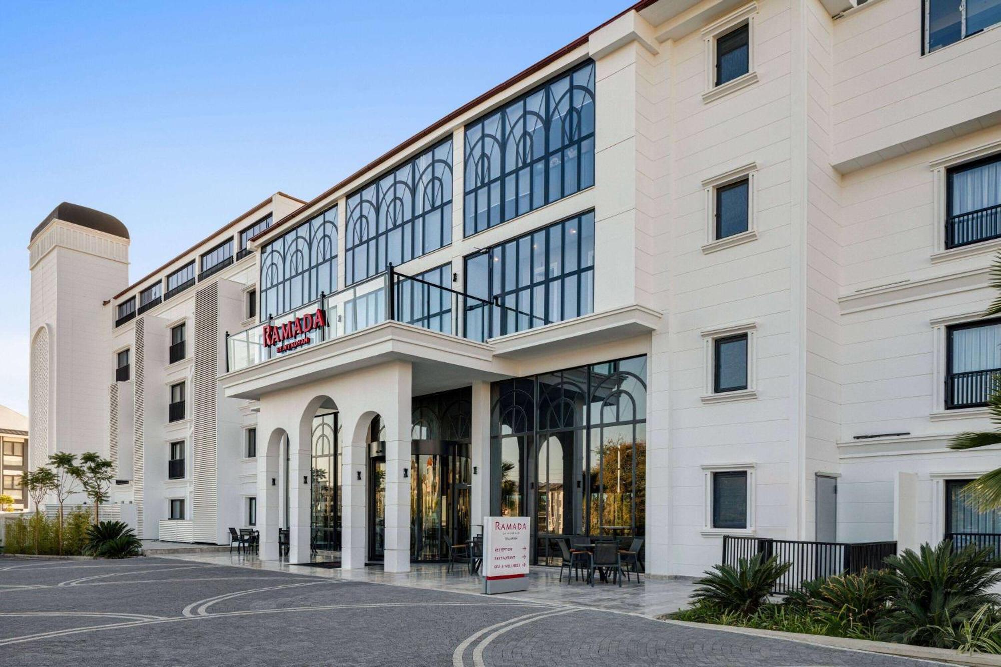Ramada By Wyndham Dalaman Luaran gambar